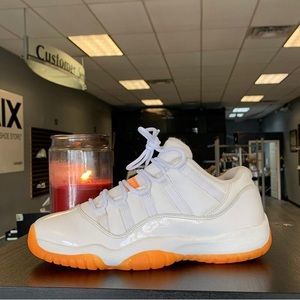 orange and white Jordan 4s !